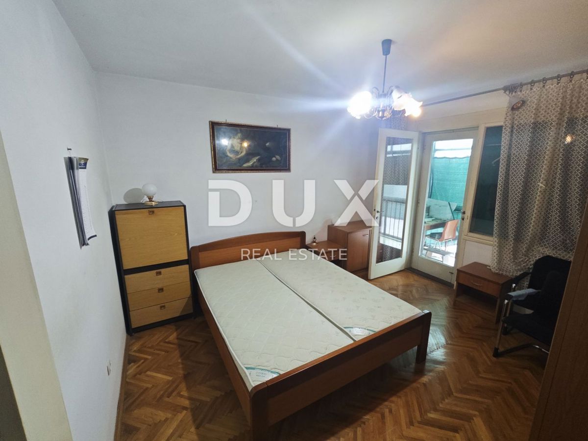 LOVRAN - Appartamento, vista, a 150 metri dal centro e dalla spiaggia!!