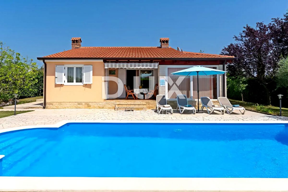 ISTRIA, PARENZO - Casa con piscina