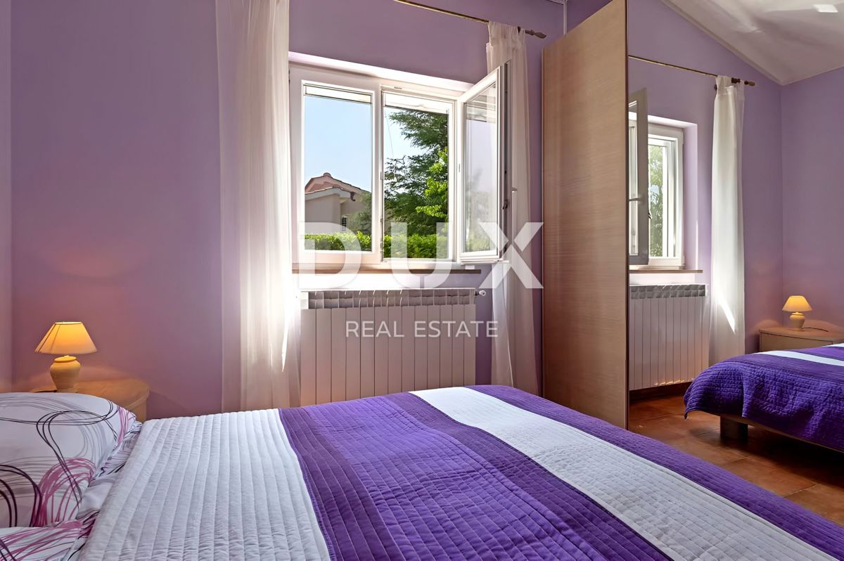 ISTRIA, PARENZO - Casa con piscina
