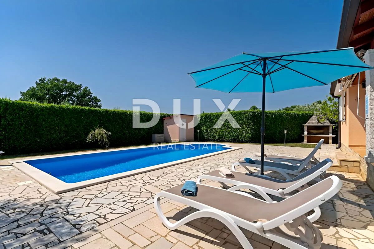 ISTRIA, PARENZO - Casa con piscina