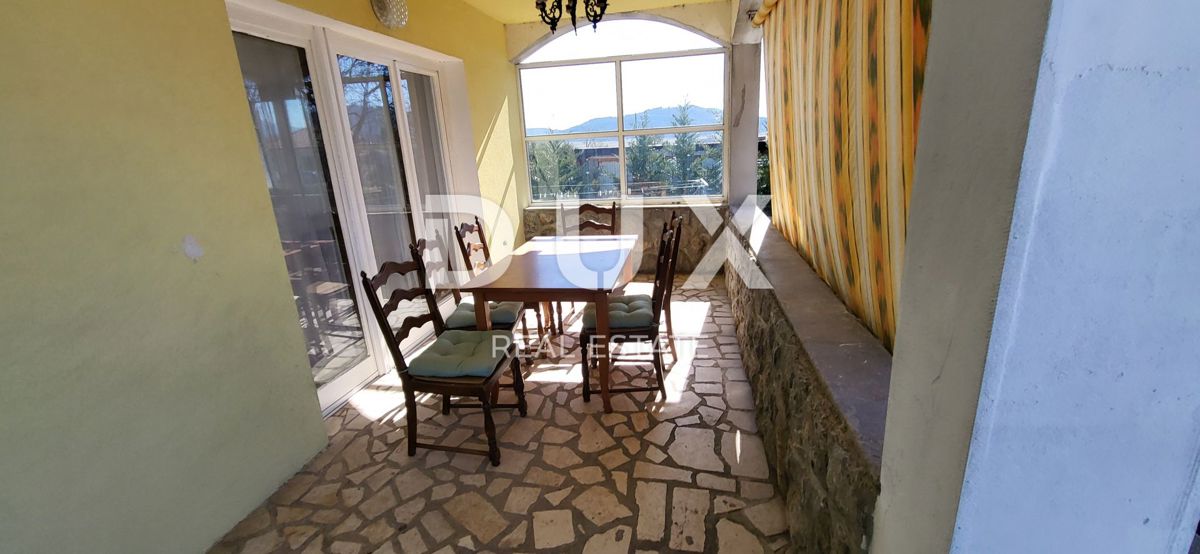RIJEKA, DRAŽICE, casa indipendente con 4 camere da letto e ampio giardino 