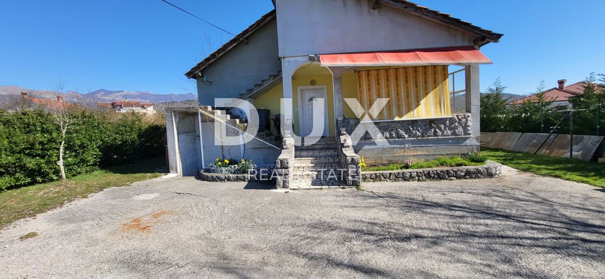 RIJEKA, DRAŽICE, casa indipendente con 4 camere da letto e ampio giardino 