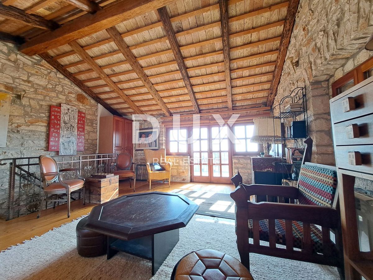 ISTRIA, PARENZO, VABRIGA - casa in pietra ristrutturata con piscina