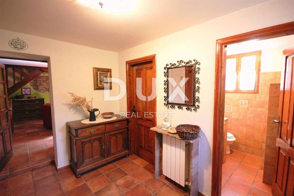 ISTRIA, ŽMINJ - Autentica casa in pietra istriana con piscina