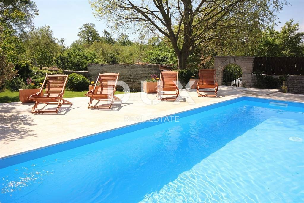 ISTRIA, ŽMINJ - Autentica casa in pietra istriana con piscina