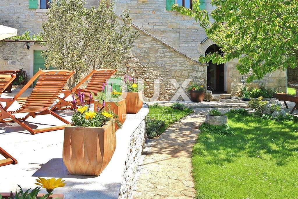 ISTRIA, ŽMINJ - Autentica casa in pietra istriana con piscina
