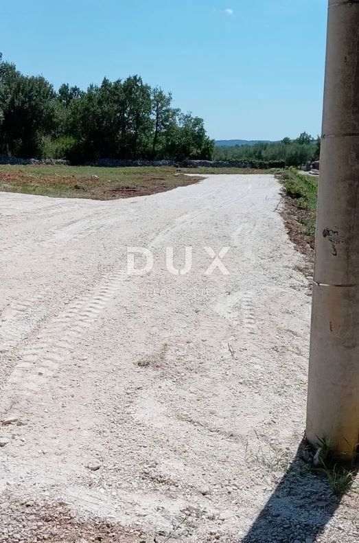 ISTRIA, KANFANAR - Terreno edificabile con luce a terra