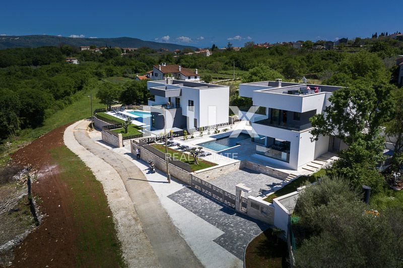ISTRIA, RAKALJ - Bellezza paradisiaca con vista panoramica sul mare!