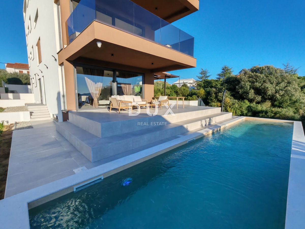 ZADAR, KOŽINO - Lussuoso appartamento a 100 metri dalla spiaggia, con piscina riscaldata e vista mare! 4 camere da letto! S1