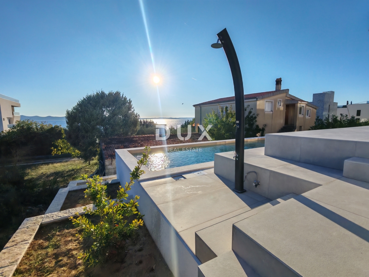 ZADAR, KOŽINO - Lussuoso appartamento a 100 metri dalla spiaggia, con piscina riscaldata e vista mare! 4 camere da letto! S1