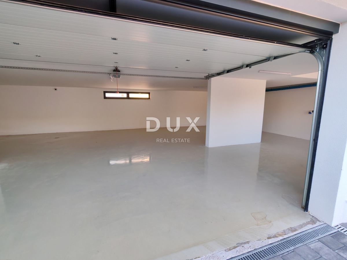 ZADAR, KOŽINO - Lussuoso appartamento a 100 metri dalla spiaggia, con piscina riscaldata e vista mare! 4 camere da letto! S1