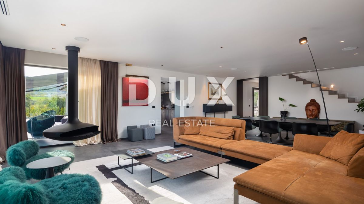 Casa Rakotule, Karojba, 435m2