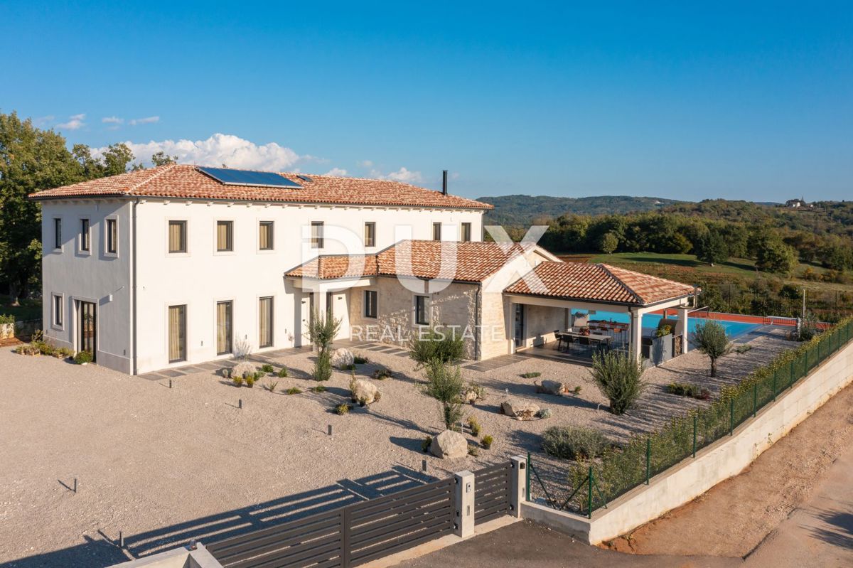 Casa Rakotule, Karojba, 435m2