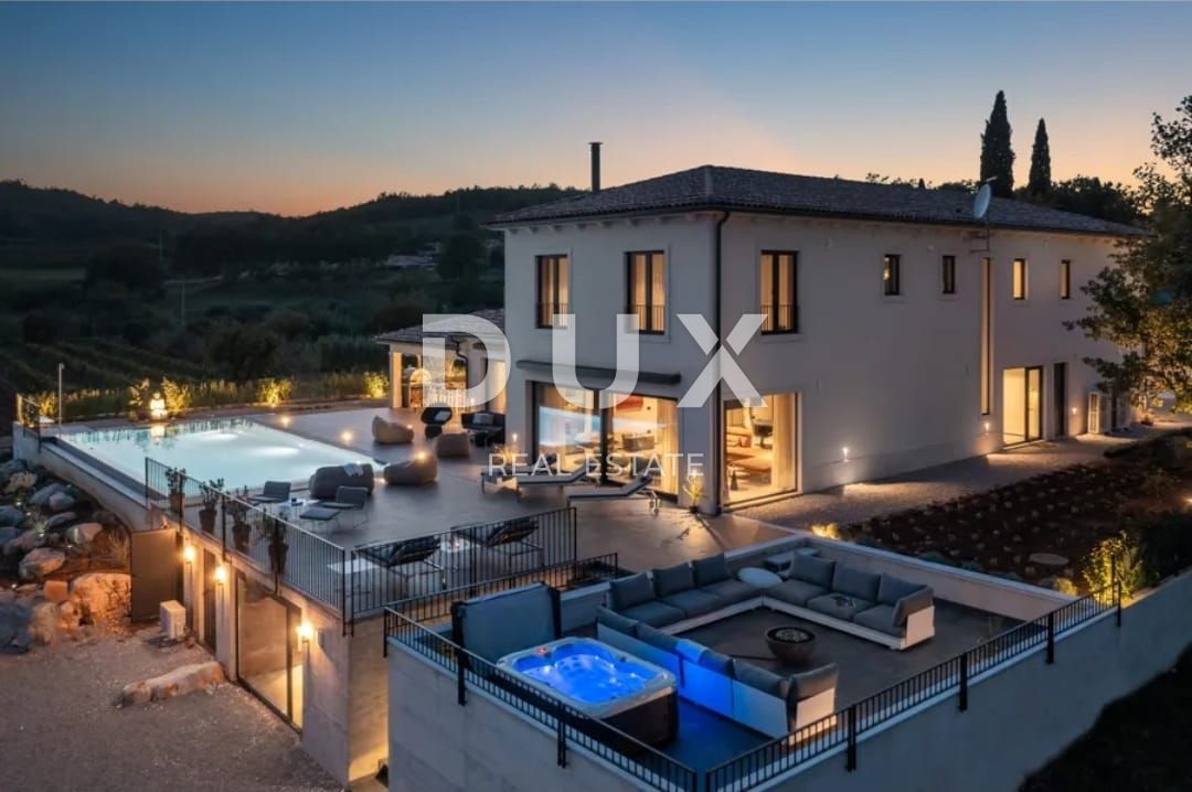 Casa Rakotule, Karojba, 435m2