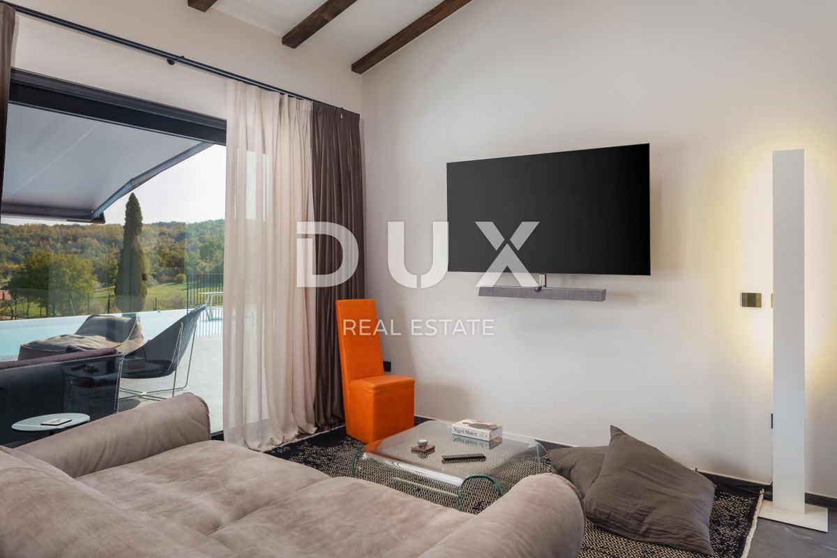 Casa Rakotule, Karojba, 435m2
