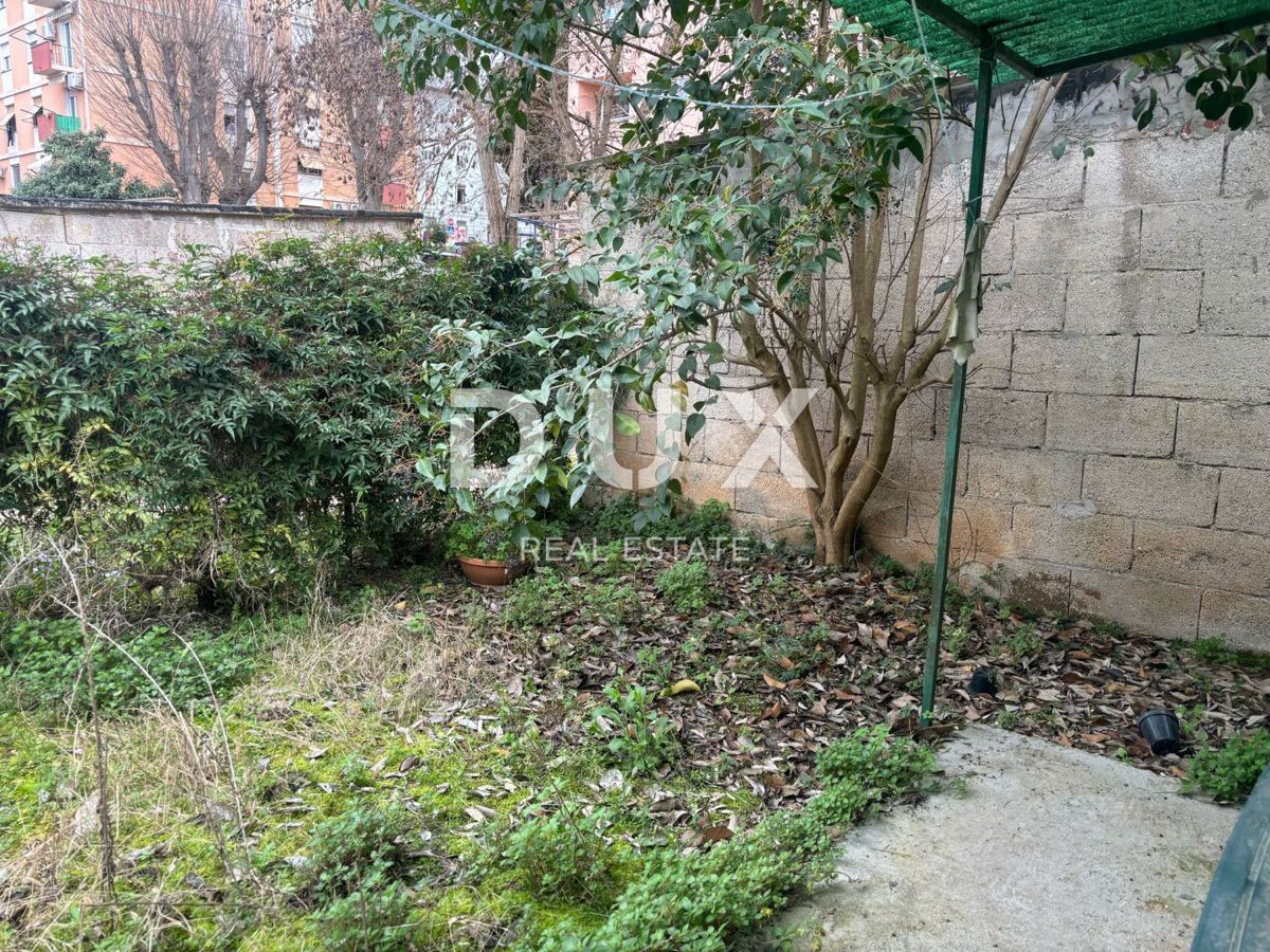 ISTRIA, POLA - Appartamento con giardino vicino al centro!