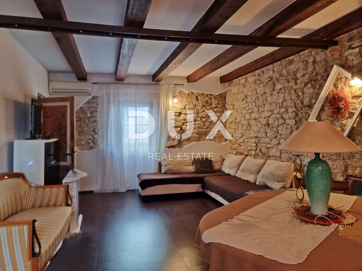 ISTRIA, MEDULINO - Casa in pietra a 500 m dal mare