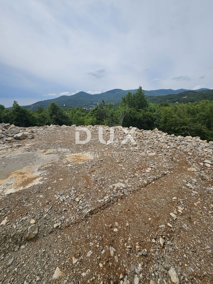 OPATIJA, MATULJI - terreno edificabile 630m2 in zona commerciale per locali commerciali / capannone