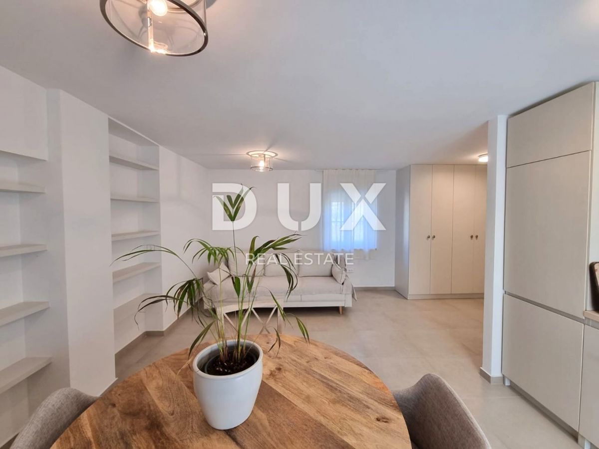 ISTRIA, PARENZO - Appartamento duplex recentemente ristrutturato