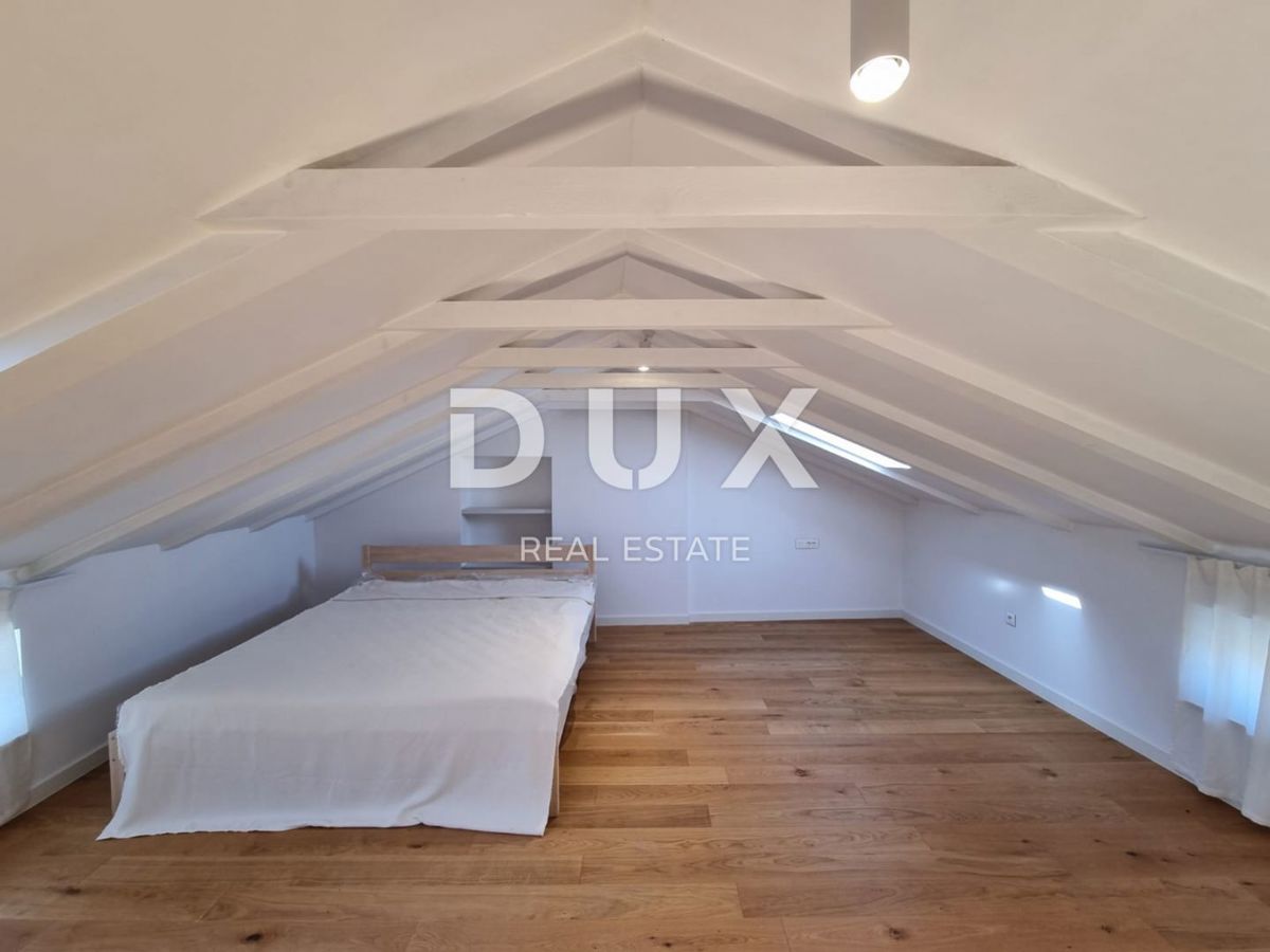 ISTRIA, PARENZO - Appartamento duplex recentemente ristrutturato