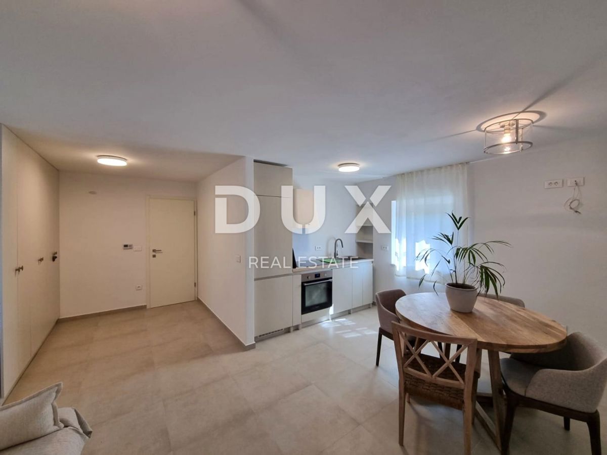 ISTRIA, PARENZO - Appartamento duplex recentemente ristrutturato