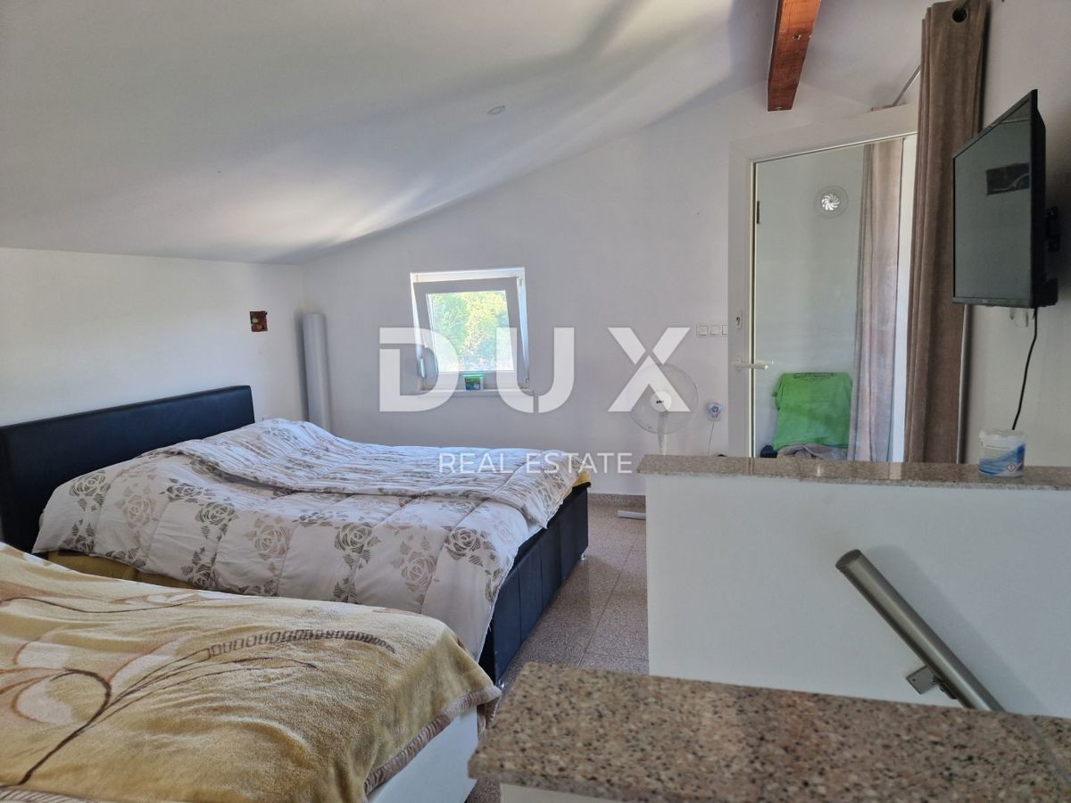 ISTRIA, KRNICA - Casa indipendente a 200 metri dal mare