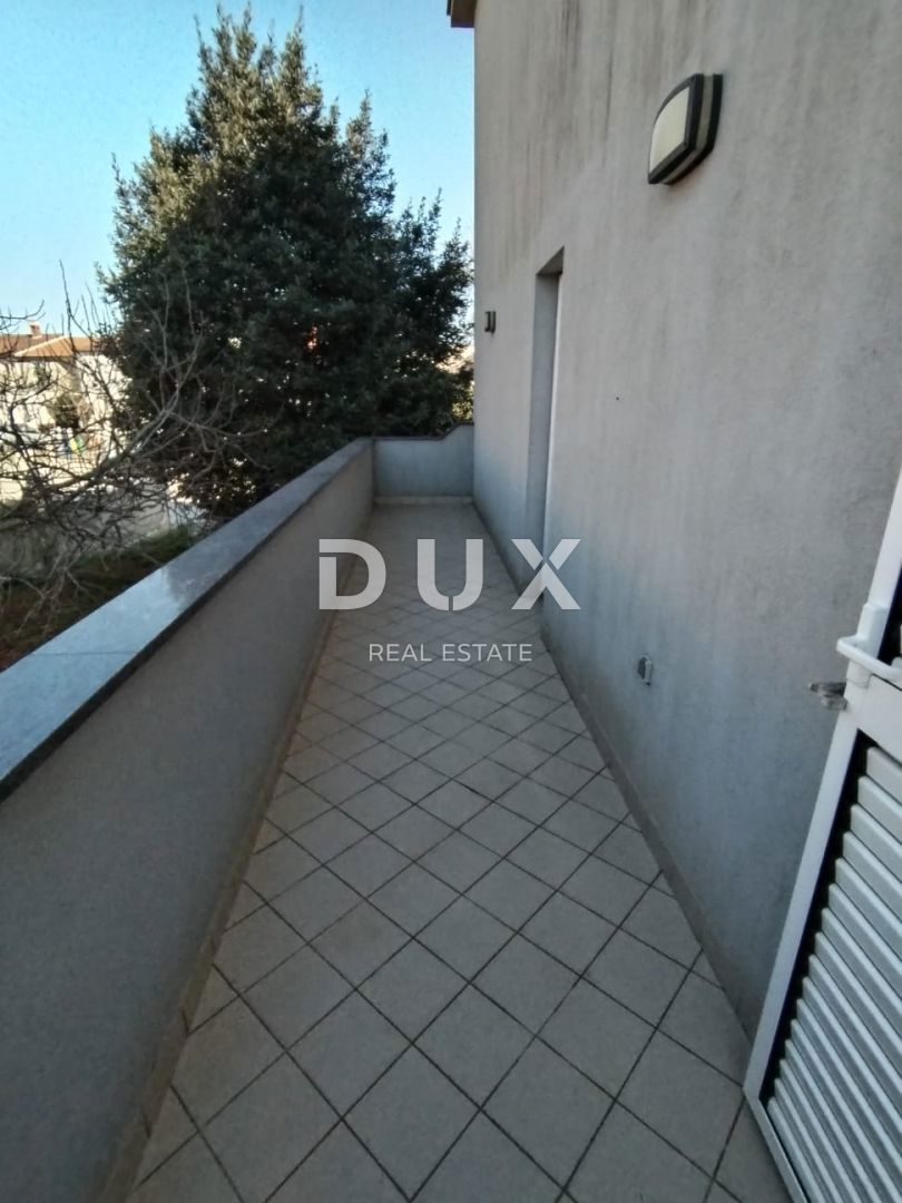 Appartamento Valdebek, Pula, 250m2