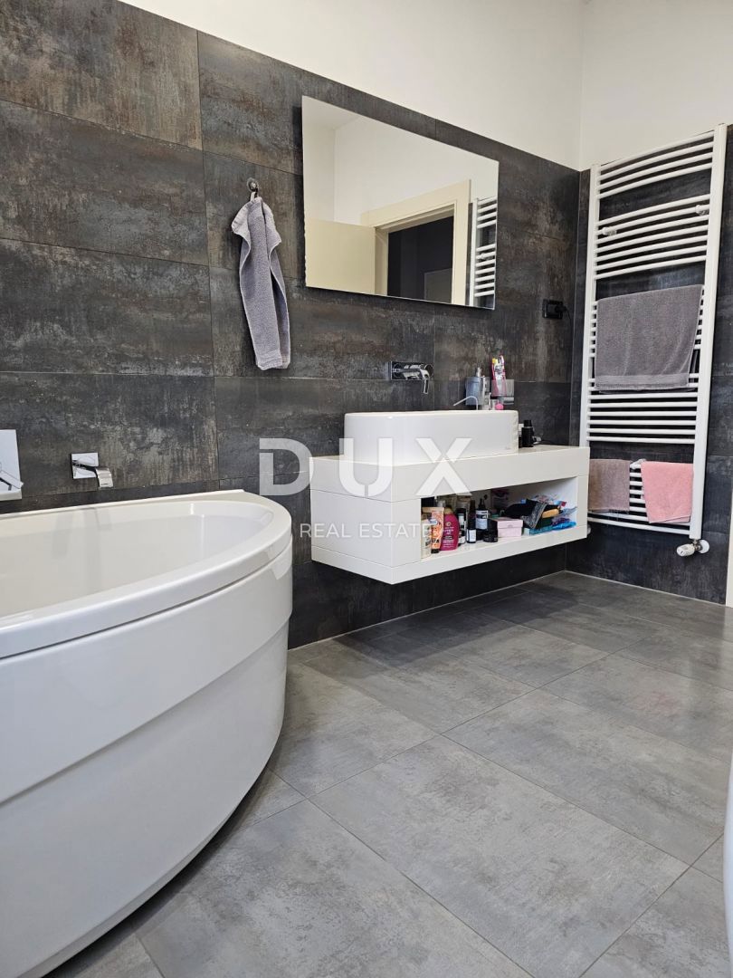 Appartamento Valdebek, Pula, 250m2
