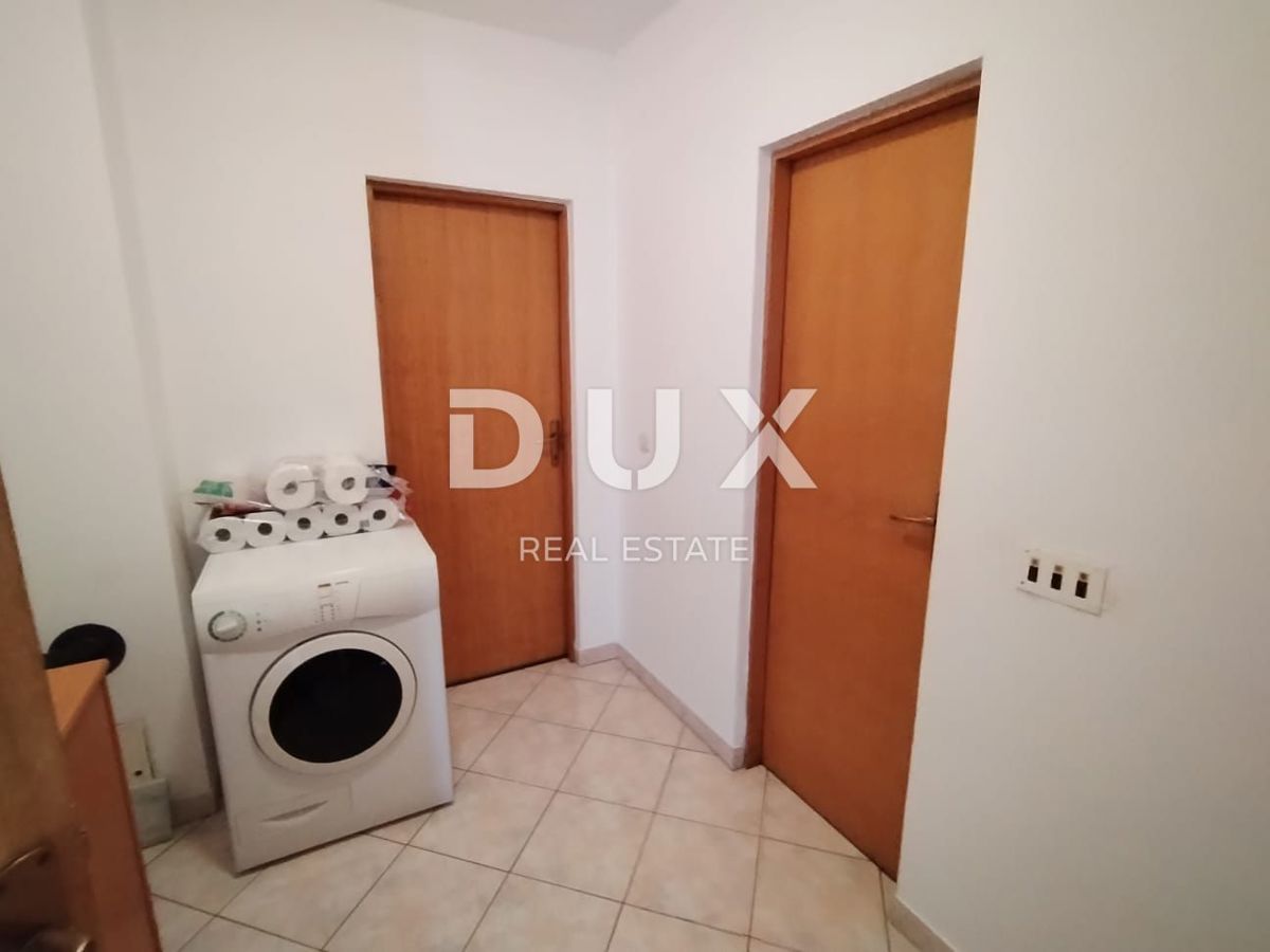 Appartamento Valdebek, Pula, 250m2