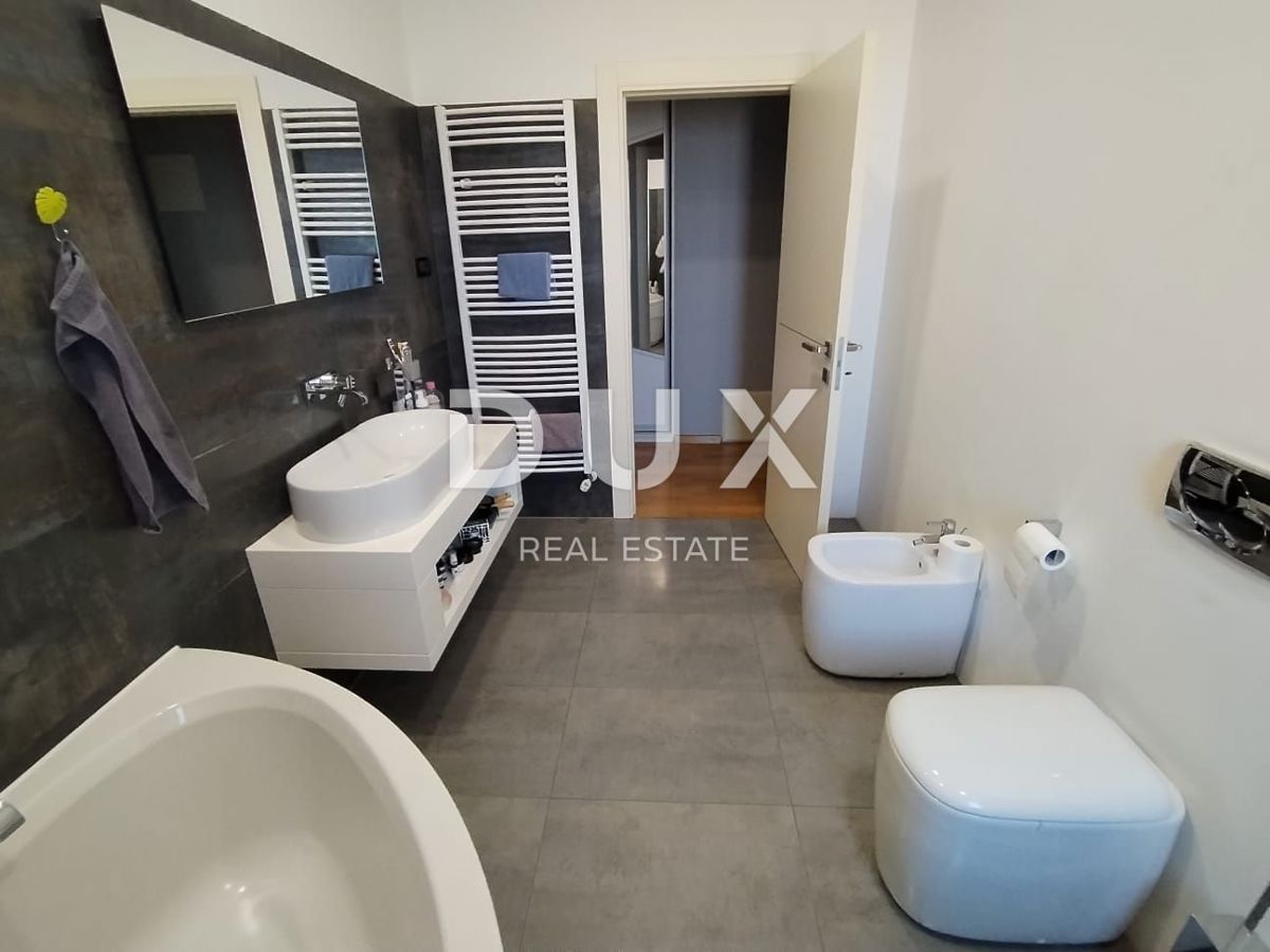 Appartamento Valdebek, Pula, 250m2