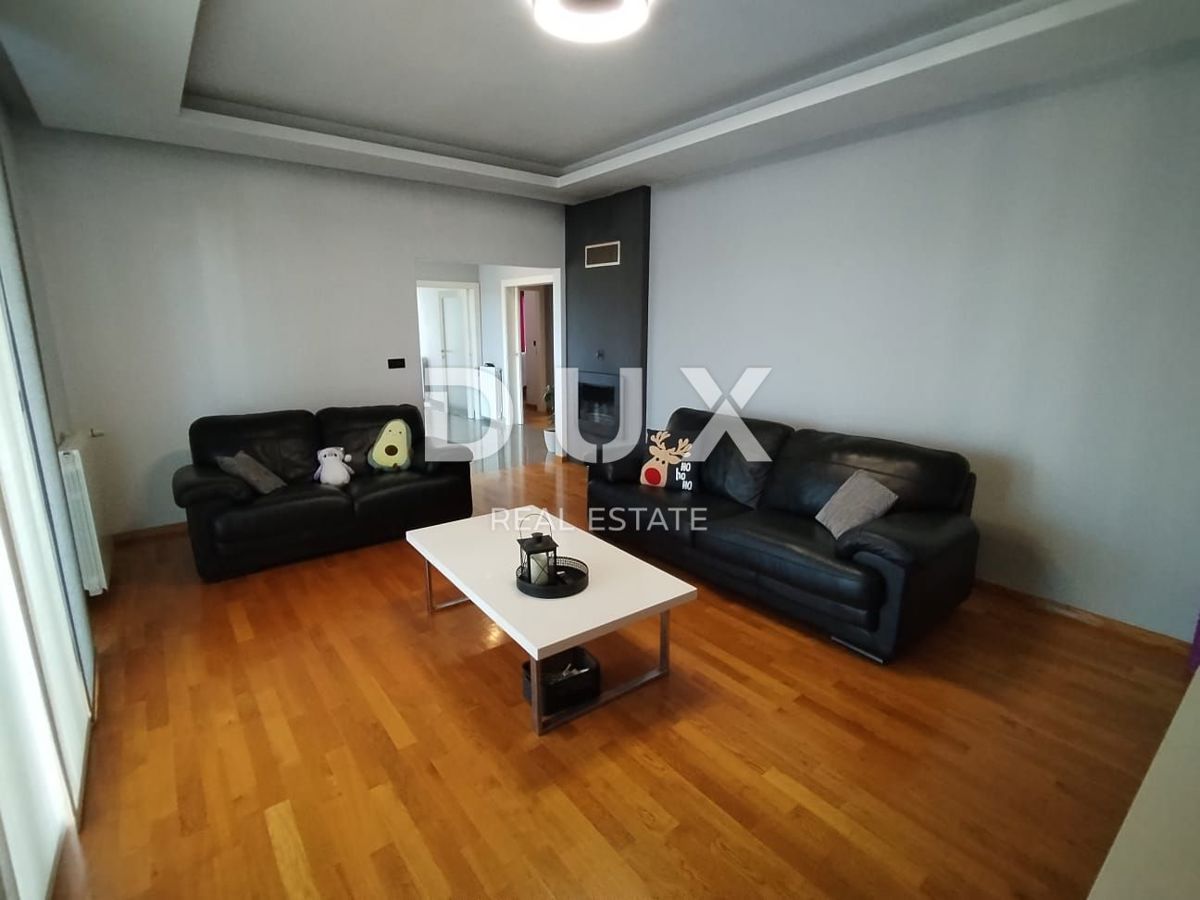 Appartamento Valdebek, Pula, 250m2
