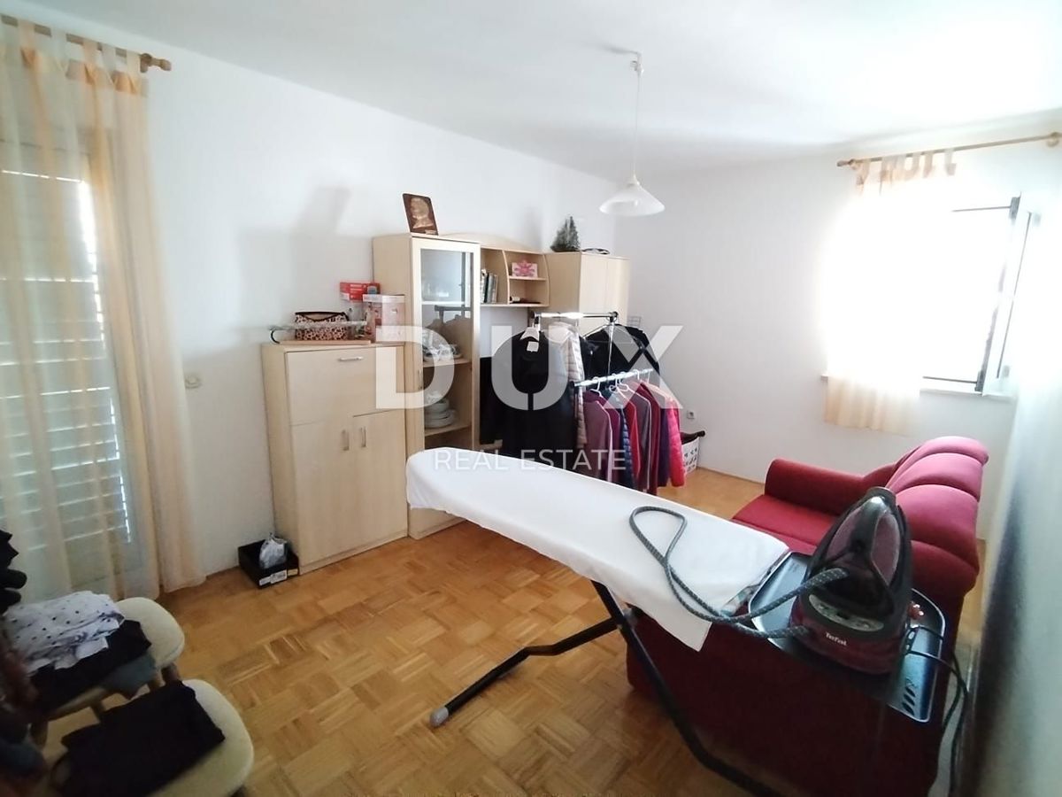 Appartamento Valdebek, Pula, 250m2