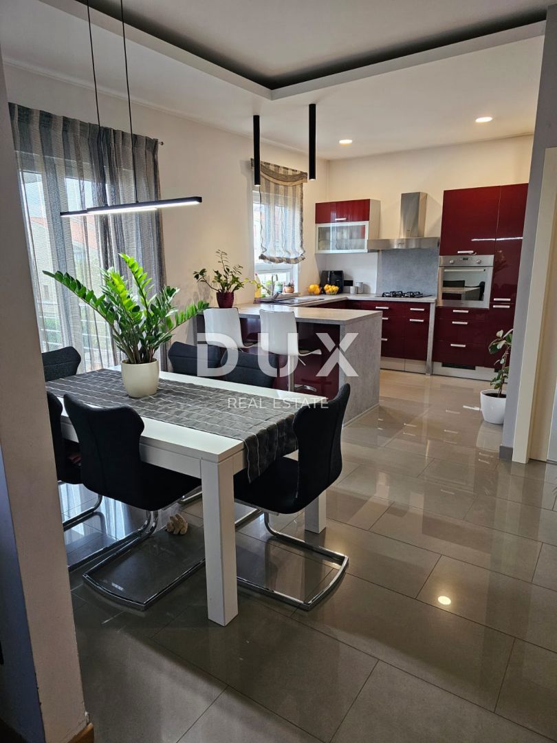 Appartamento Valdebek, Pula, 250m2