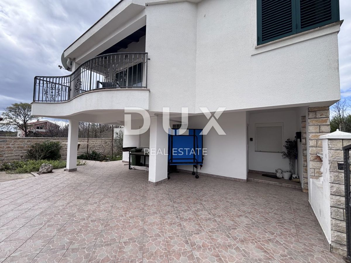 ZADAR, ZATON - Casa a due piani ristrutturata in posizione attraente