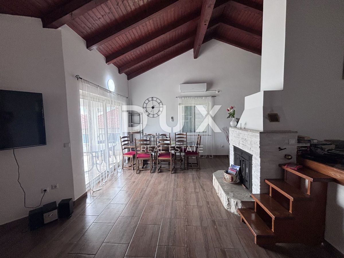 ZADAR, ZATON - Casa a due piani ristrutturata in posizione attraente