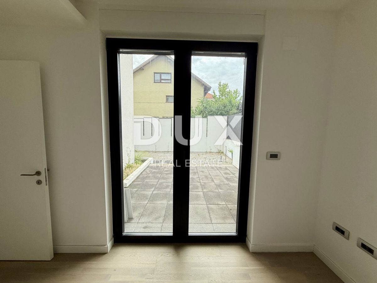 ZAGABRIA, ŠALATA - casa di lusso con terrazza sul tetto, ascensore e 3 piani - posizione privilegiata!