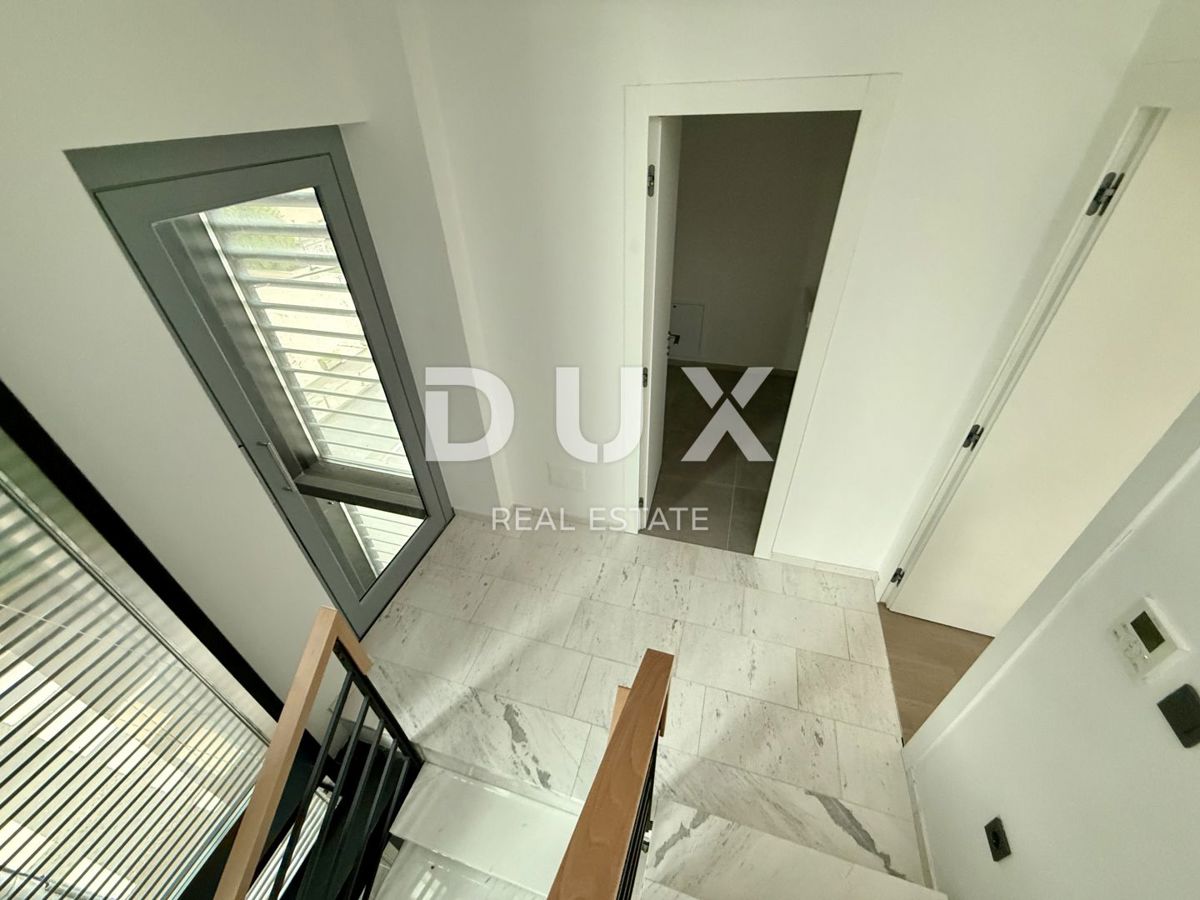 ZAGABRIA, ŠALATA - casa di lusso con terrazza sul tetto, ascensore e 3 piani - posizione privilegiata!