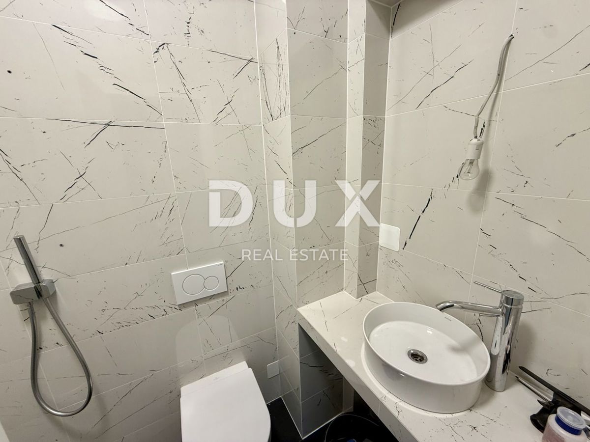 ZAGABRIA, ŠALATA - casa di lusso con terrazza sul tetto, ascensore e 3 piani - posizione privilegiata!