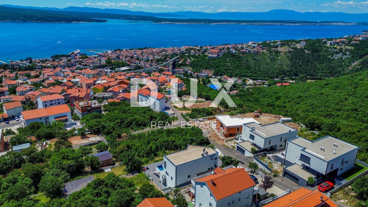 CRIKVENICA, QUARNERO - Villa moderna con piscina e vista panoramica sul mare (casa + appartamento)