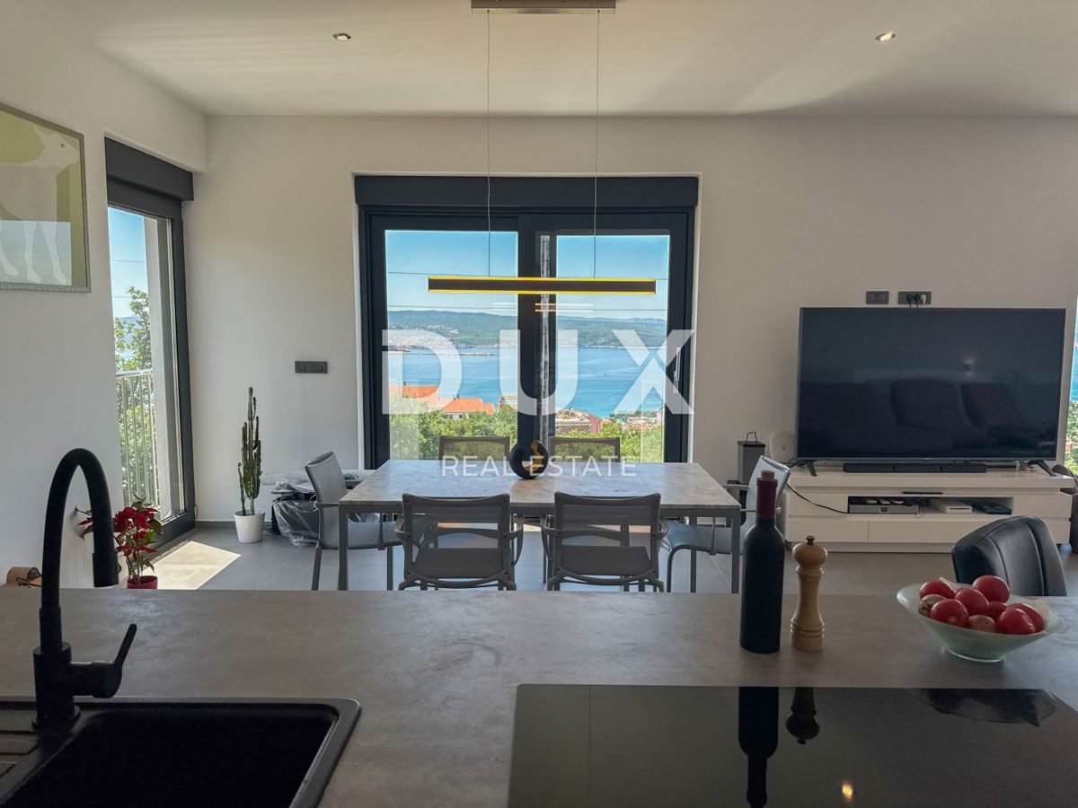 CRIKVENICA, QUARNERO - Villa moderna con piscina e vista panoramica sul mare (casa + appartamento)