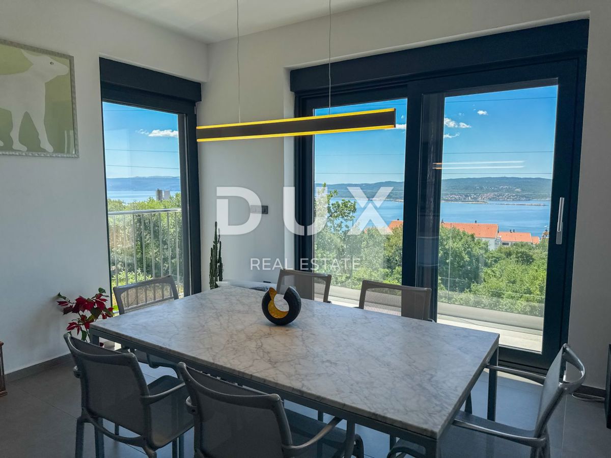 CRIKVENICA, QUARNERO - Villa moderna con piscina e vista panoramica sul mare (casa + appartamento)