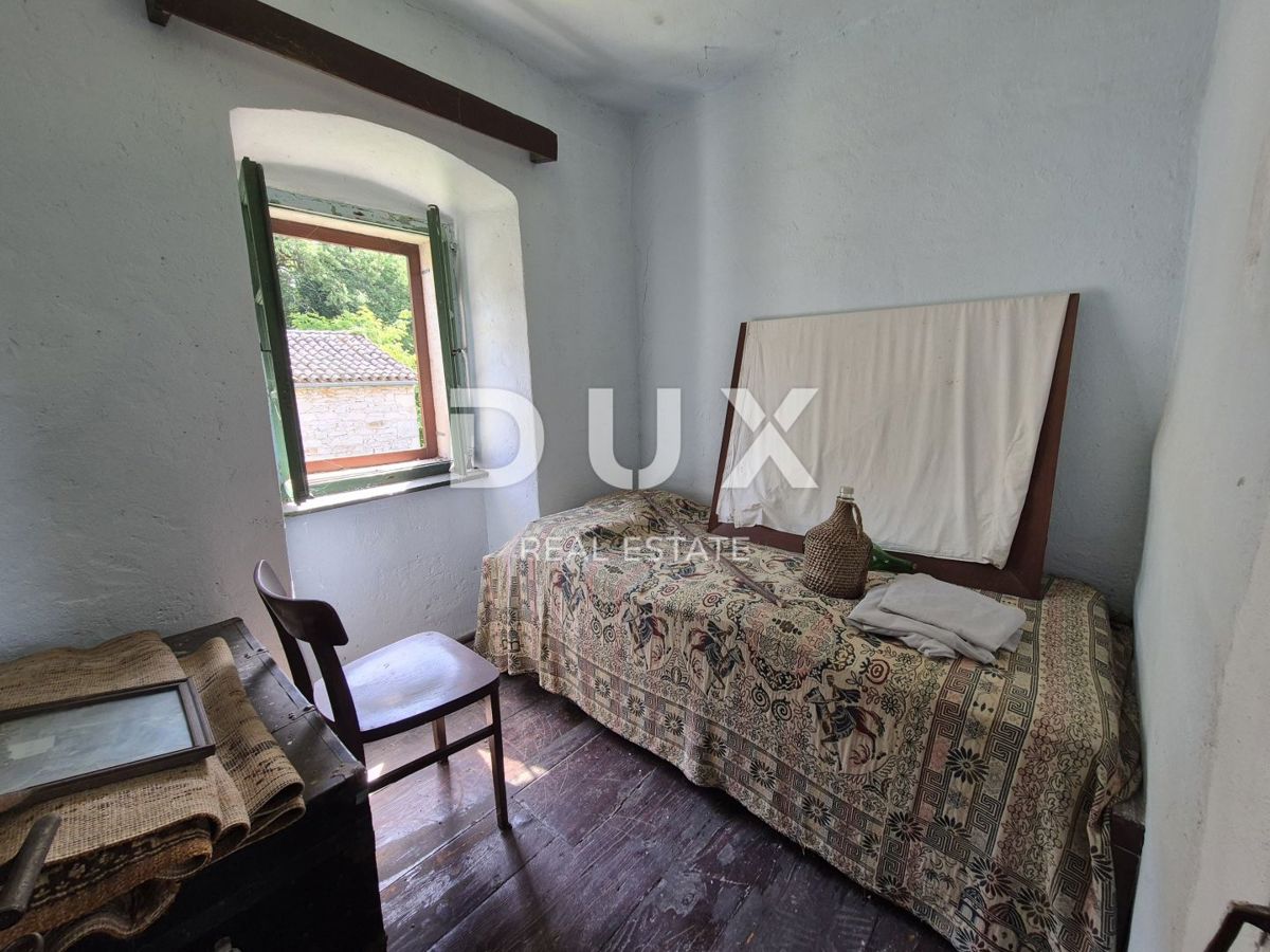 ISTRIA, LABIN - Autentica casa istriana in pietra con dependance e ampio giardino