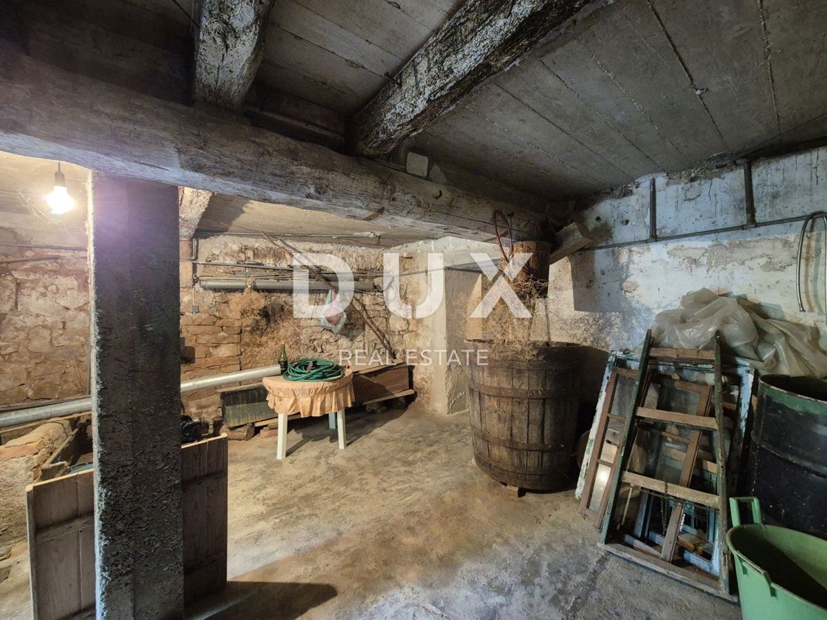 ISTRIA, LABIN - Autentica casa istriana in pietra con dependance e ampio giardino