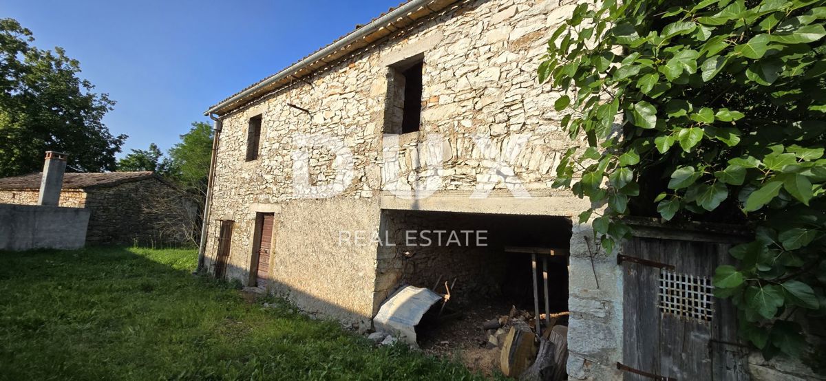 ISTRIA, LABIN - Autentica casa istriana in pietra con dependance e ampio giardino