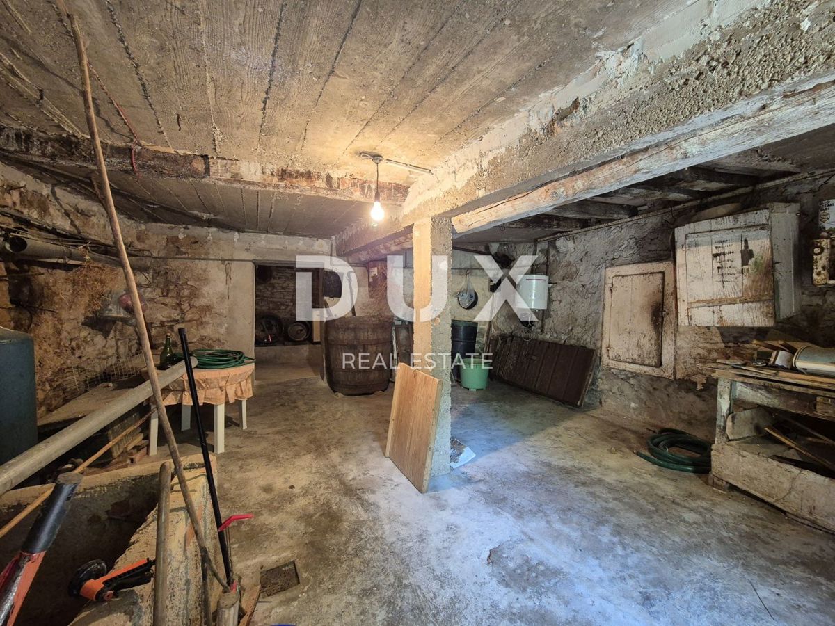 ISTRIA, LABIN - Autentica casa istriana in pietra con dependance e ampio giardino