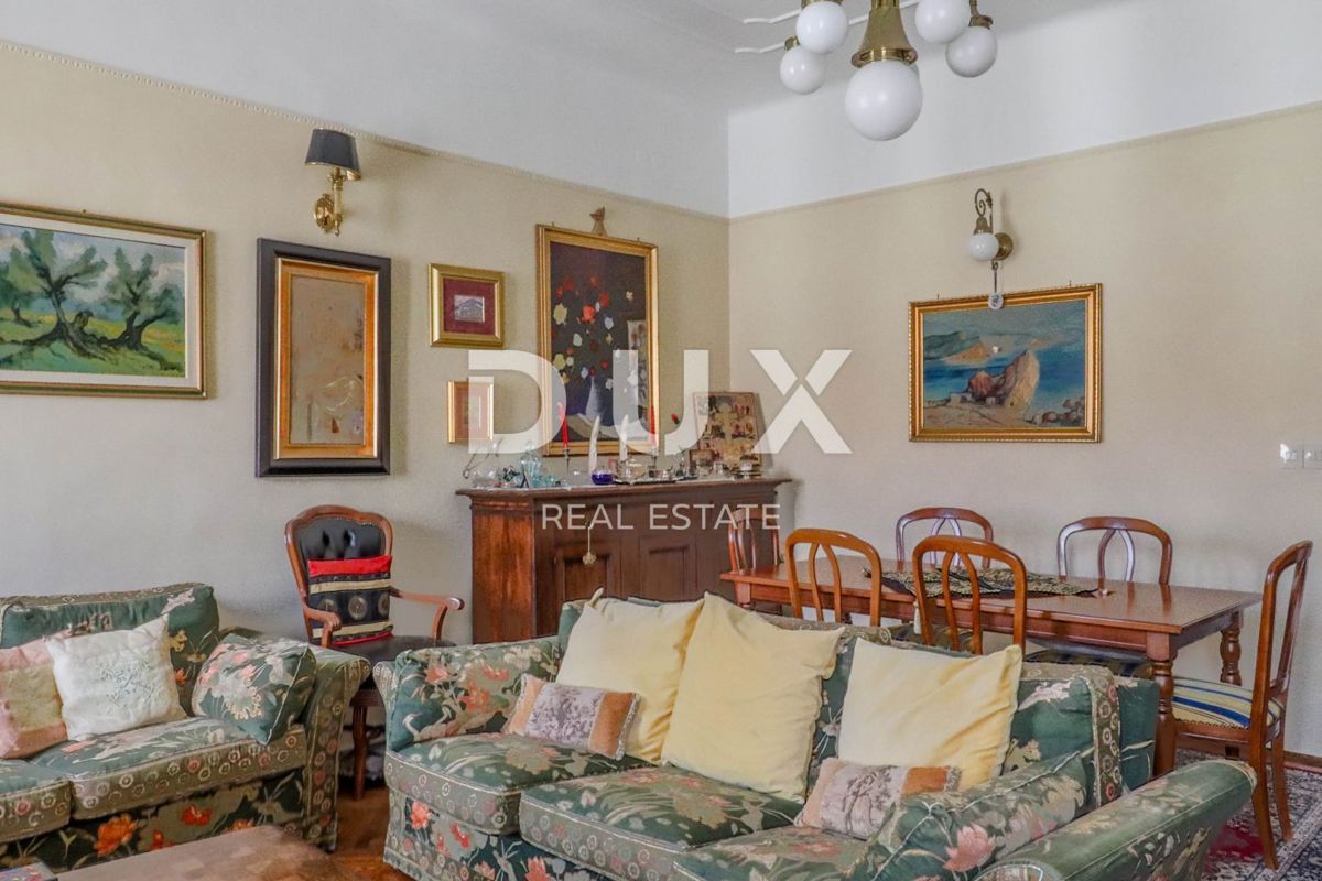 RIJEKA, CENTRO - appartamento, 4 camere da letto + soggiorno, 3° piano, ARREDATO LUSSUOSAMENTE!
