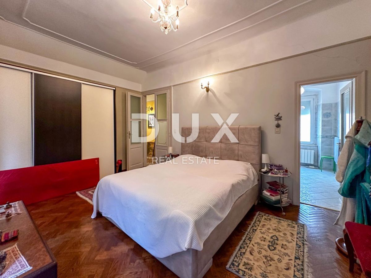 RIJEKA, CENTRO - appartamento, 4 camere da letto + soggiorno, 3° piano, ARREDATO LUSSUOSAMENTE!