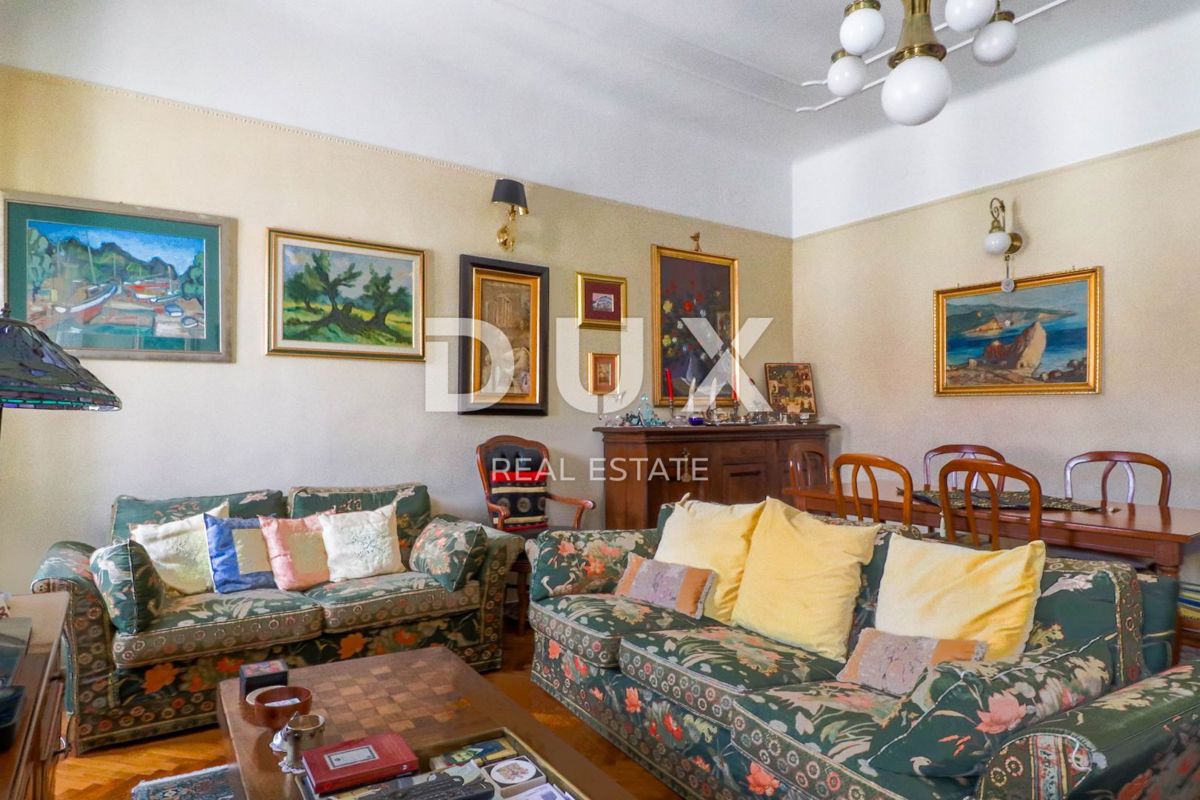 RIJEKA, CENTRO - appartamento, 4 camere da letto + soggiorno, 3° piano, ARREDATO LUSSUOSAMENTE!