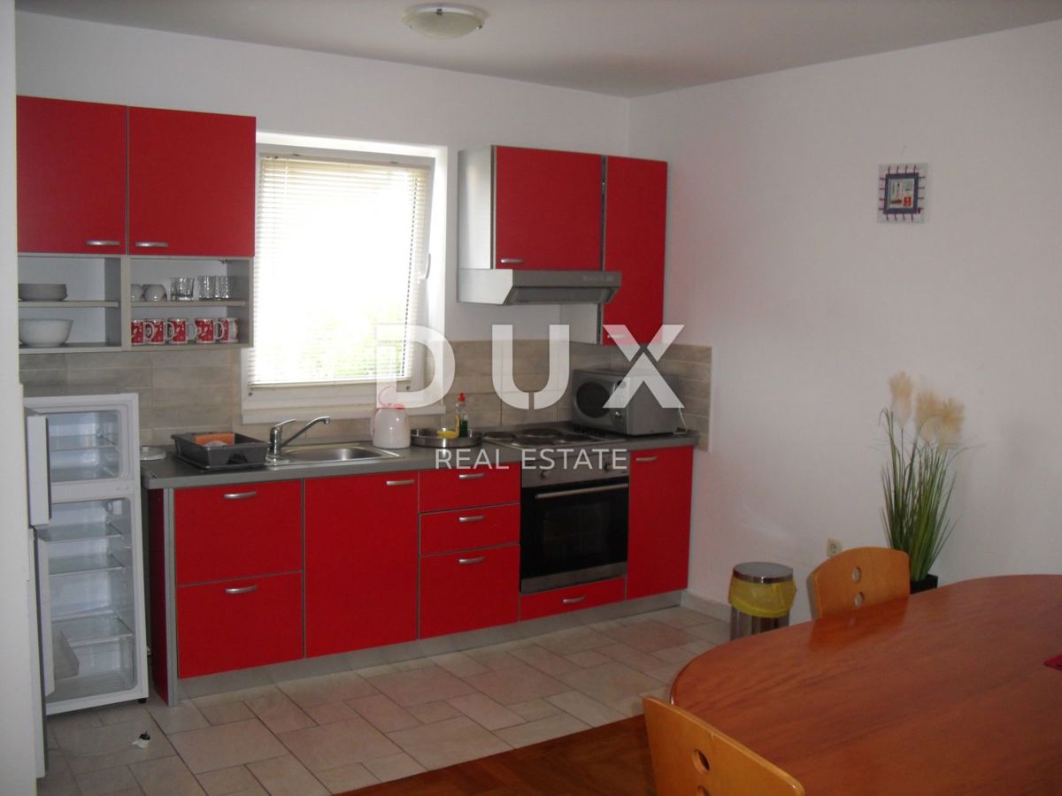 ISOLA DI KRK, MALINSKA - Appartamento 2 camere da letto + soggiorno con parcheggio