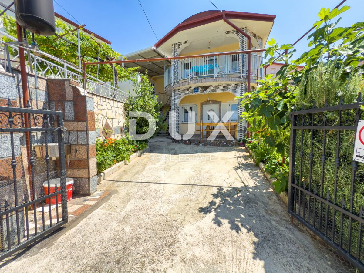 NOVI VINODOLSKI - Casa di qualità con 4 appartamenti vicino al centro